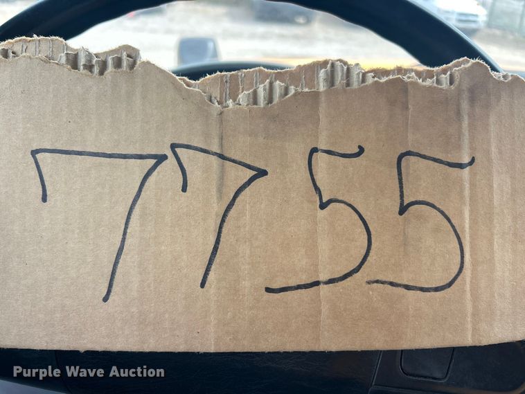 image for item FC5266 2006 International 7400 dump truck