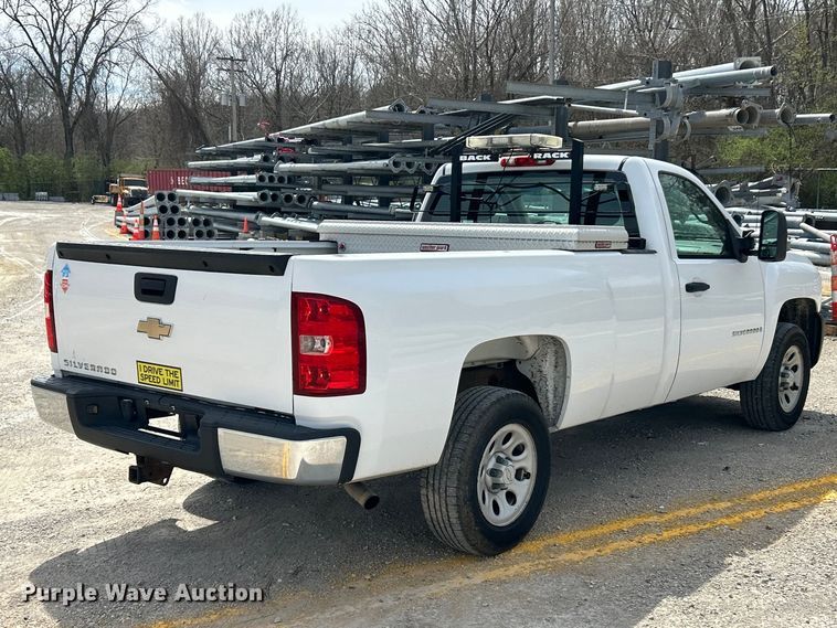 image for item FC5267 2008 Chevrolet Silverado 1500 pickup truck