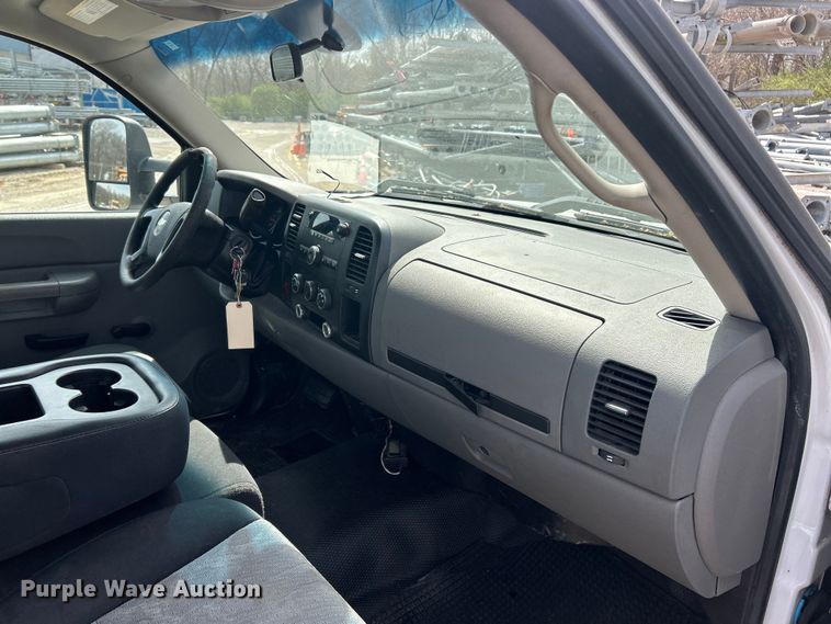 image for item FC5267 2008 Chevrolet Silverado 1500 pickup truck