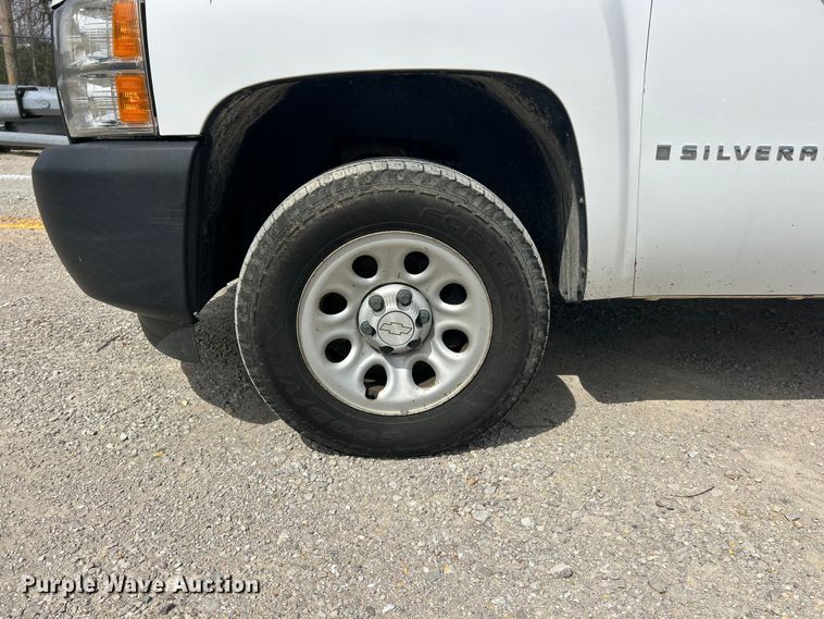 image for item FC5267 2008 Chevrolet Silverado 1500 pickup truck