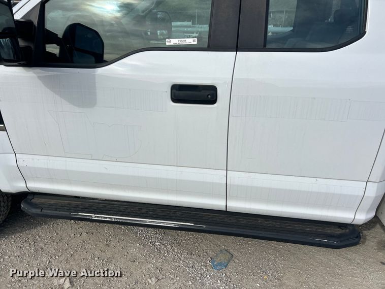 image for item FC5268 2020 Ford F350 Super Duty Ext. Cab utility bed pickup truck