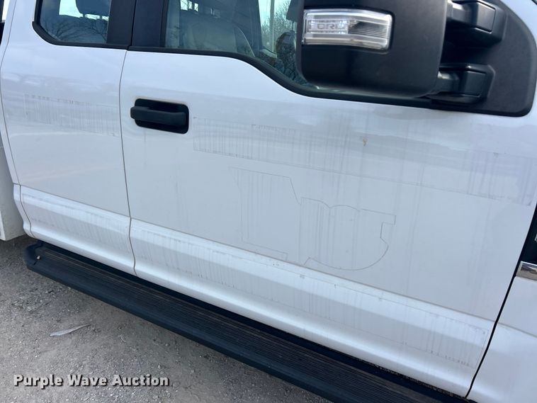 image for item FC5268 2020 Ford F350 Super Duty Ext. Cab utility bed pickup truck