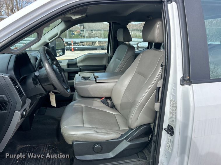 image for item FC5268 2020 Ford F350 Super Duty Ext. Cab utility bed pickup truck