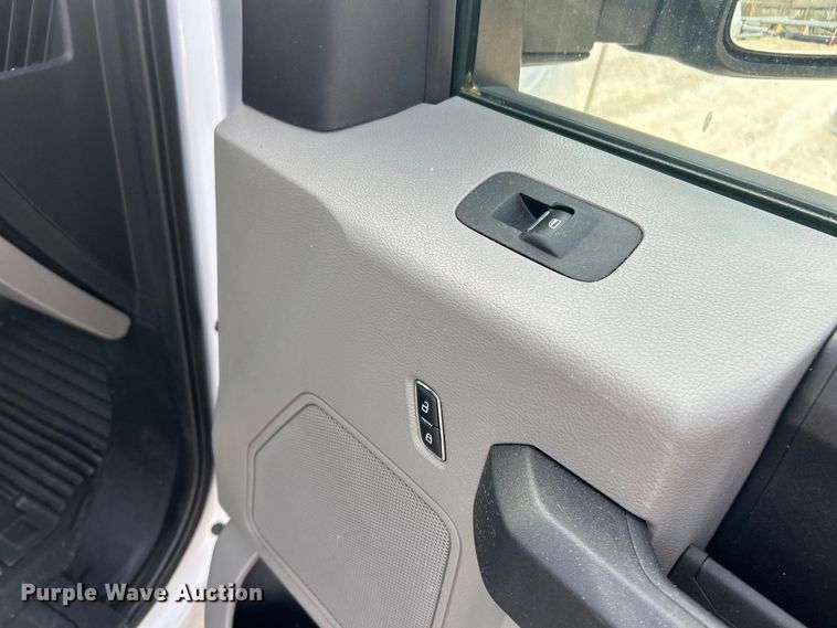 image for item FC5268 2020 Ford F350 Super Duty Ext. Cab utility bed pickup truck