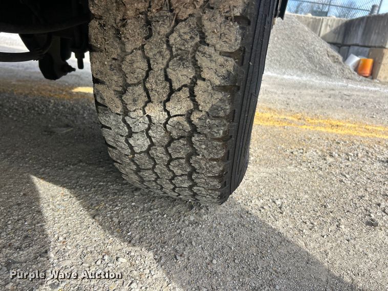 image for item FC5268 2020 Ford F350 Super Duty Ext. Cab utility bed pickup truck