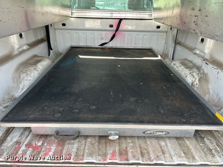 image for item FC5269 2008 Chevrolet Silverado 2500HD Crew Cab pickup truck