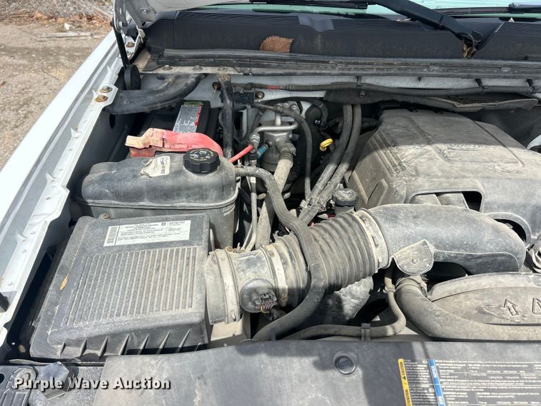 image for item FC5269 2008 Chevrolet Silverado 2500HD Crew Cab pickup truck