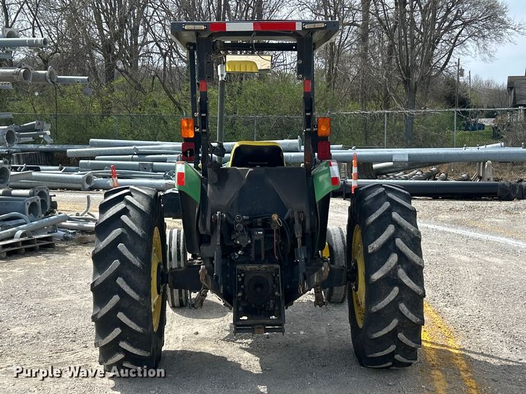 image for item FC5270 2004 John Deere 5220 tractor