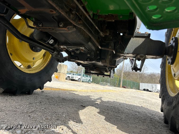 image for item FC5270 2004 John Deere 5220 tractor