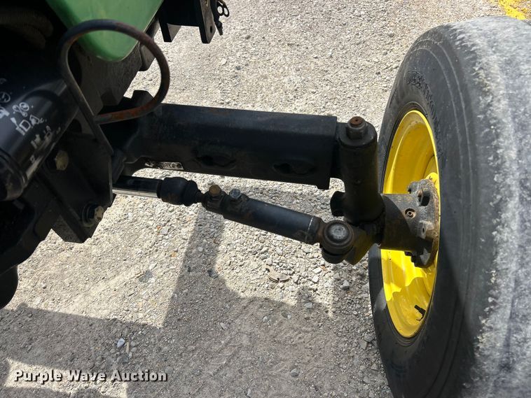 image for item FC5270 2004 John Deere 5220 tractor