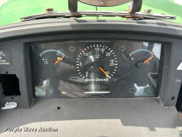 image for item FC5270 2004 John Deere 5220 tractor