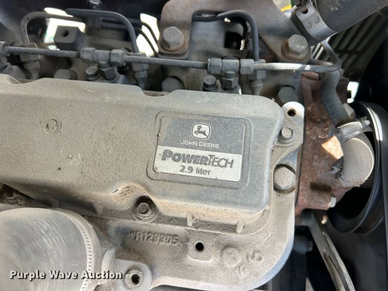 image for item FC5270 2004 John Deere 5220 tractor