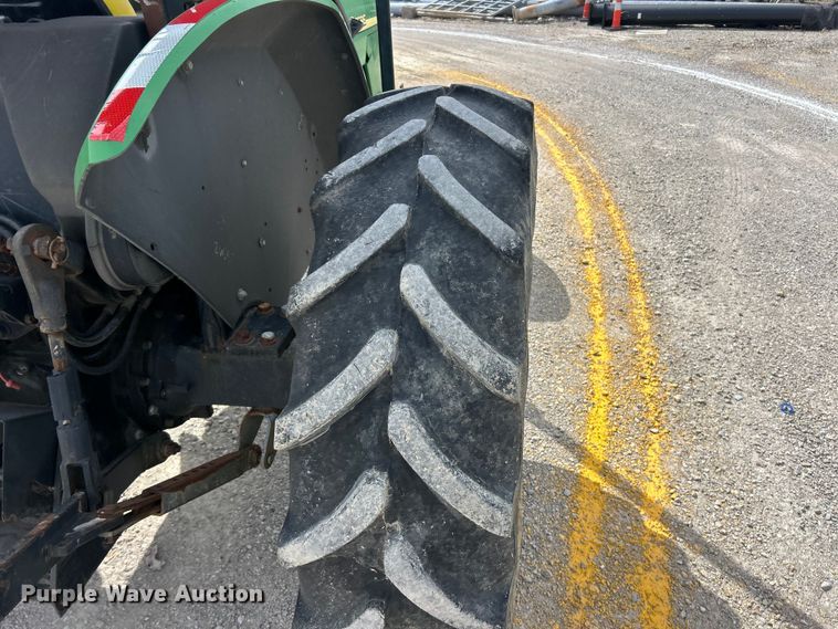 image for item FC5270 2004 John Deere 5220 tractor