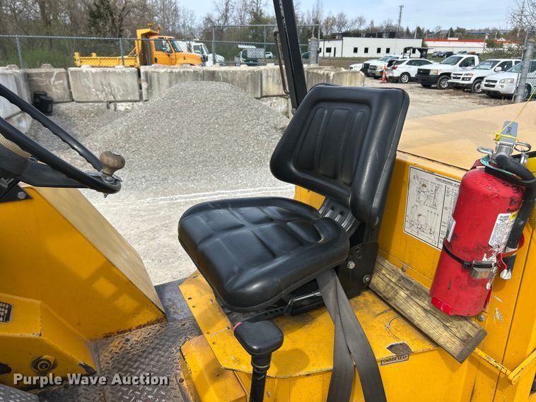 image for item FC5271 Sellick SD-80 forklift