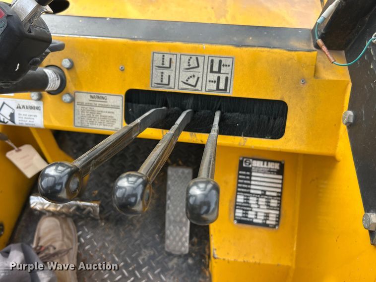 image for item FC5271 Sellick SD-80 forklift