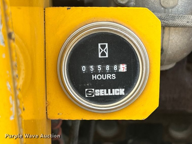 image for item FC5271 Sellick SD-80 forklift