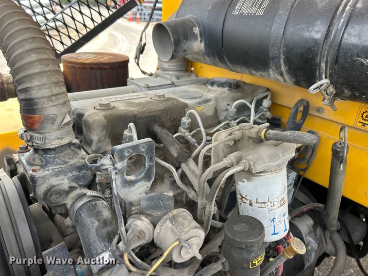 image for item FC5271 Sellick SD-80 forklift