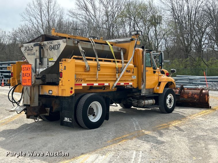 image for item FC5272 2010 International 7400  dump truck