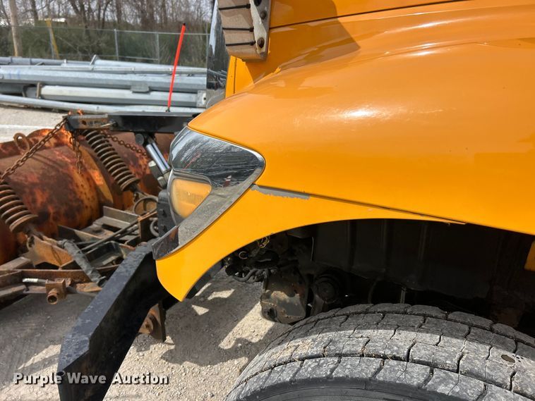 image for item FC5272 2010 International 7400  dump truck