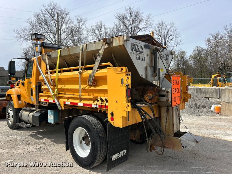 image for item FC5272 2010 International 7400  dump truck