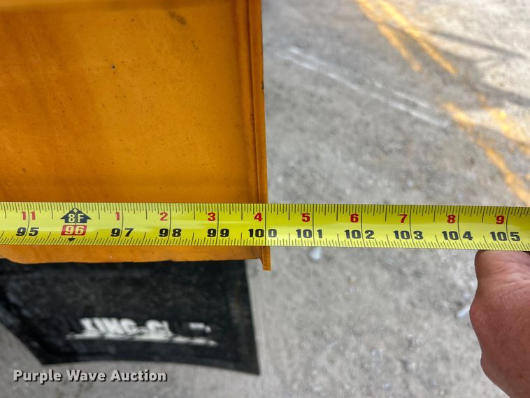 image for item FC5272 2010 International 7400  dump truck