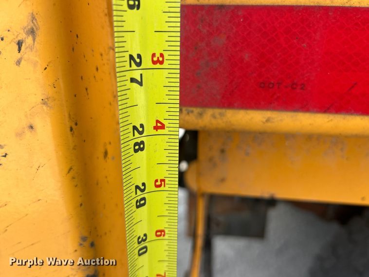 image for item FC5272 2010 International 7400  dump truck