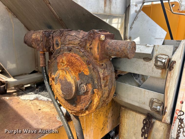 image for item FC5272 2010 International 7400  dump truck