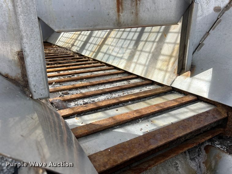 image for item FC5272 2010 International 7400  dump truck