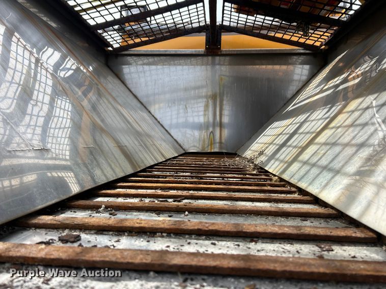 image for item FC5272 2010 International 7400  dump truck