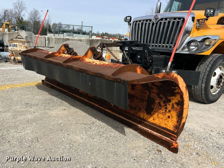 image for item FC5272 2010 International 7400  dump truck