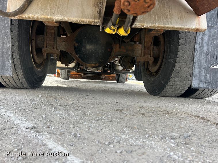 image for item FC5272 2010 International 7400  dump truck