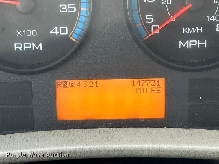 image for item FC5272 2010 International 7400  dump truck