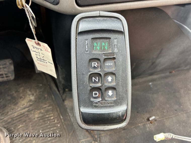 image for item FC5272 2010 International 7400  dump truck