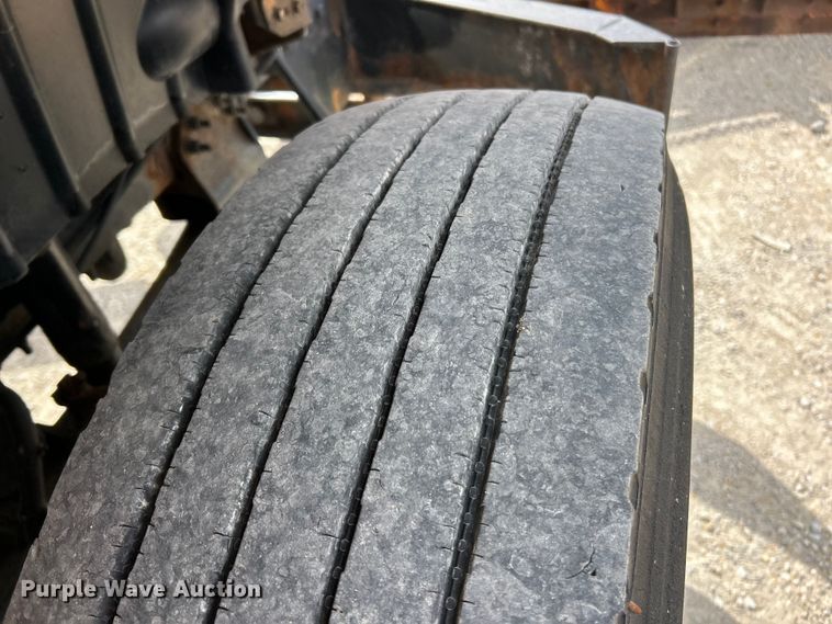 image for item FC5272 2010 International 7400  dump truck