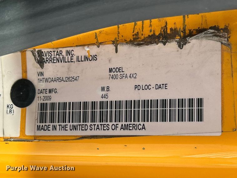 image for item FC5272 2010 International 7400  dump truck