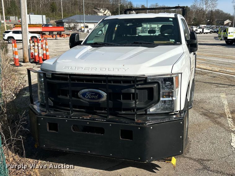 image for item FC5273 2020 Ford F350 Super Duty Ext. Cab utility bed pickup truck