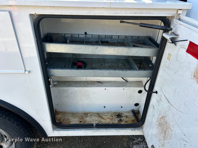 image for item FC5273 2020 Ford F350 Super Duty Ext. Cab utility bed pickup truck