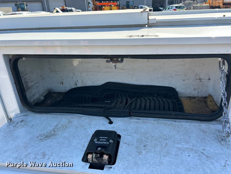 image for item FC5273 2020 Ford F350 Super Duty Ext. Cab utility bed pickup truck