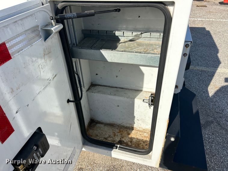 image for item FC5273 2020 Ford F350 Super Duty Ext. Cab utility bed pickup truck