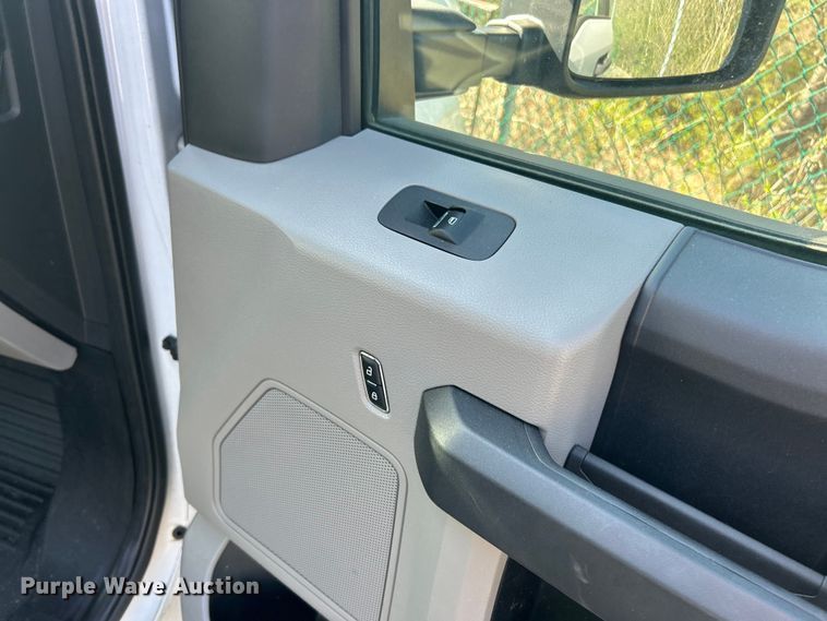 image for item FC5273 2020 Ford F350 Super Duty Ext. Cab utility bed pickup truck