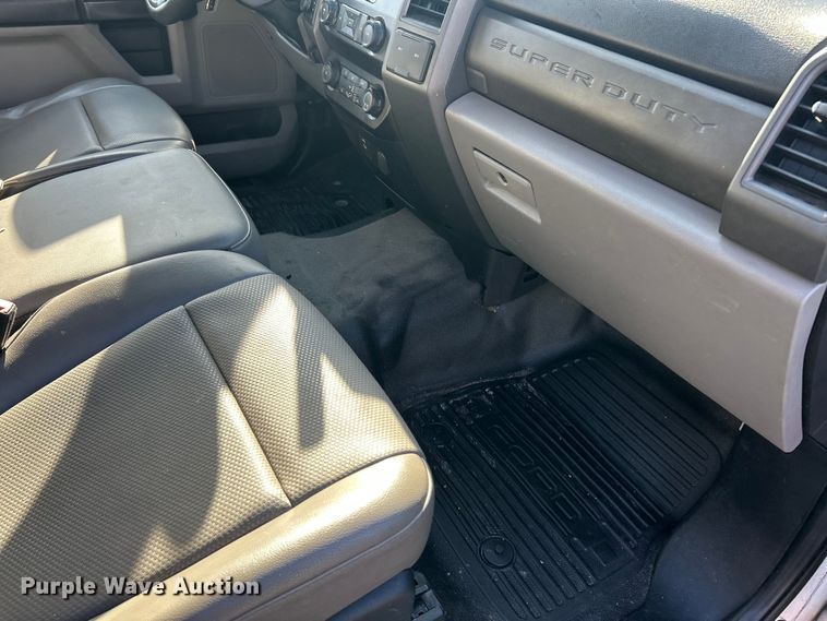 image for item FC5273 2020 Ford F350 Super Duty Ext. Cab utility bed pickup truck