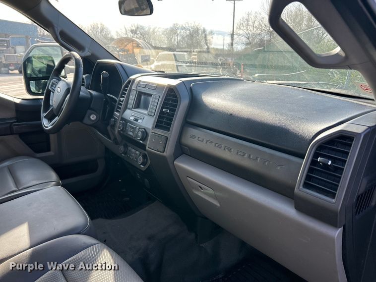 image for item FC5273 2020 Ford F350 Super Duty Ext. Cab utility bed pickup truck