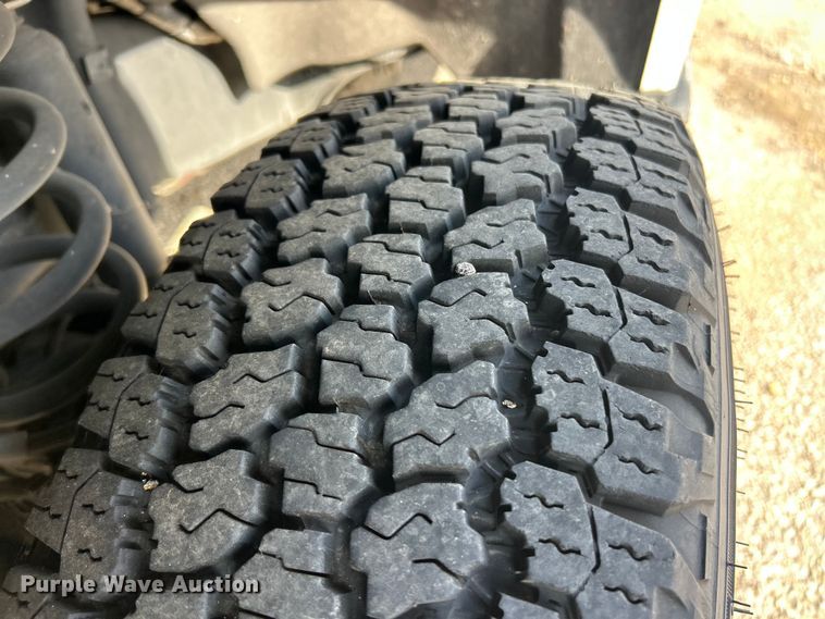 image for item FC5273 2020 Ford F350 Super Duty Ext. Cab utility bed pickup truck