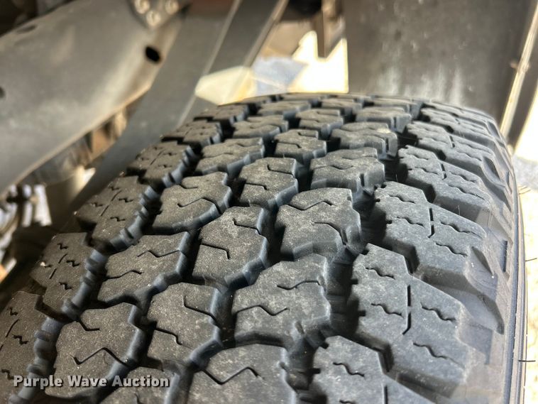 image for item FC5273 2020 Ford F350 Super Duty Ext. Cab utility bed pickup truck