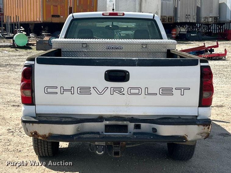 image for item FC5285 2006 Chevrolet Silverado 1500 pickup truck