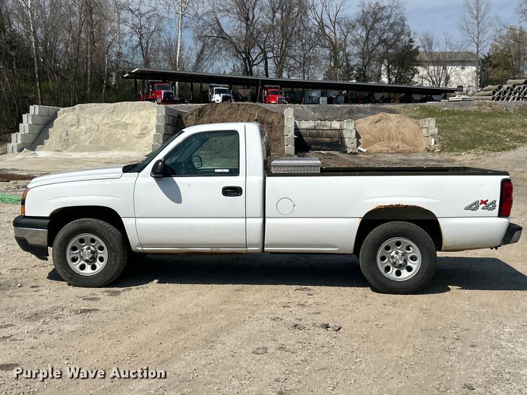 image for item FC5285 2006 Chevrolet Silverado 1500 pickup truck