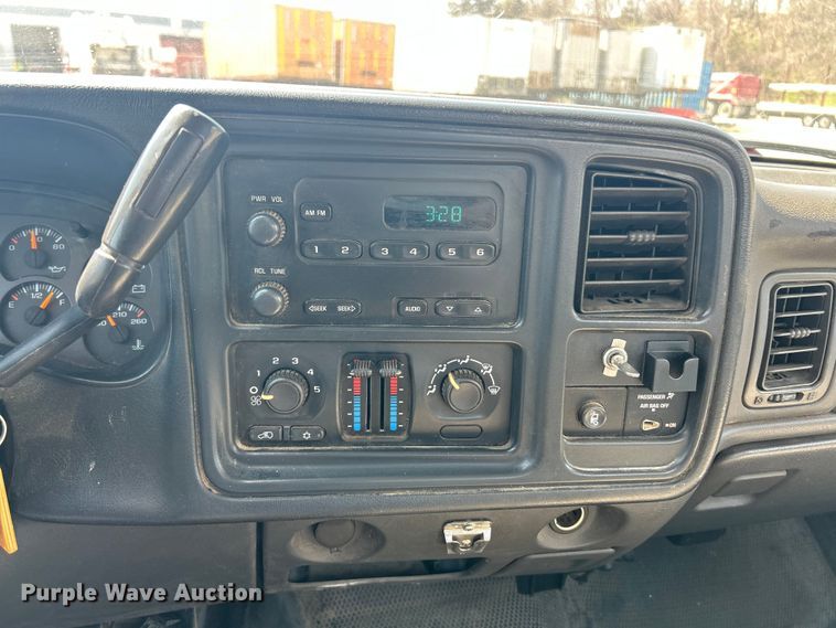 image for item FC5286 2006 Chevrolet Silverado 2500HD pickup truck