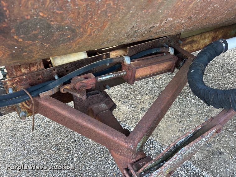 image for item FC5300 Honey wagon