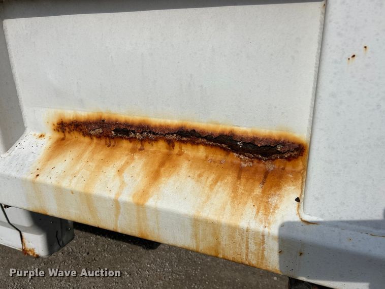 image for item FC5301 1996 Ford F450 dump truck