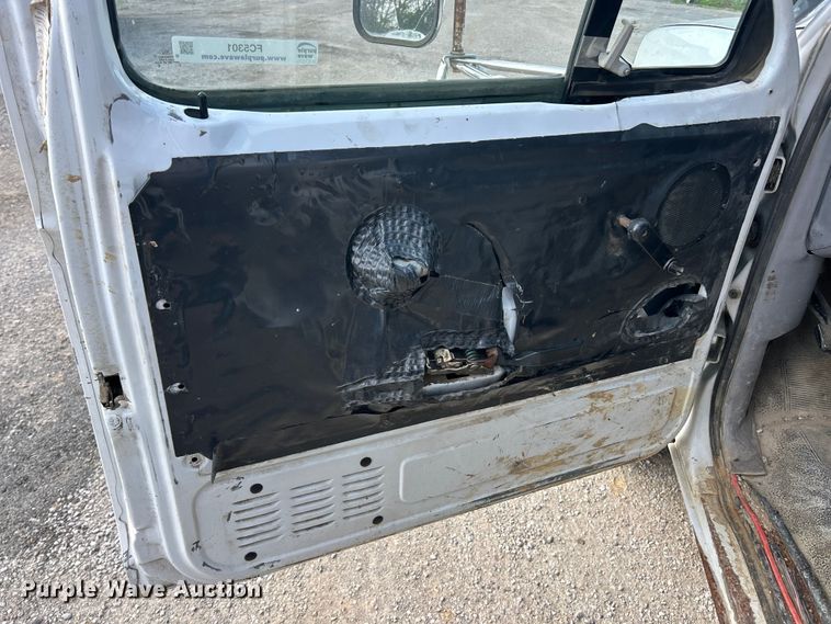 image for item FC5301 1996 Ford F450 dump truck